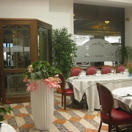 Roma 3*