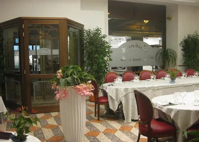 Roma Hotell 3*