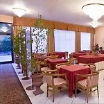 Hotel Roma 3*