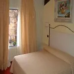 Hotel Roma 3*