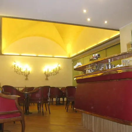 Ξενοδοχείο Roma 3*