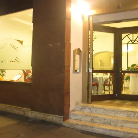 酒店 罗马酒店 3*