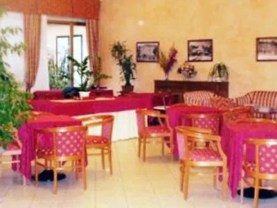 Ξενοδοχείο Roma 3*